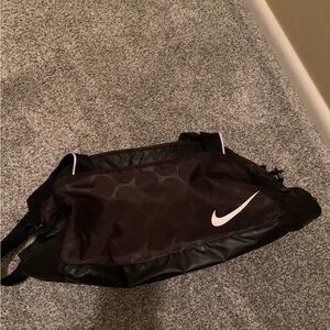 Nike Gym Club Duffel Bag (24L)